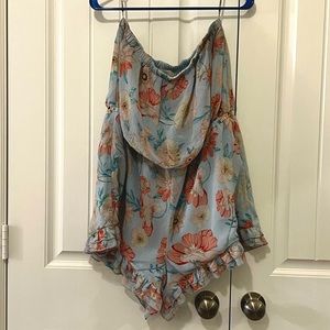 Floral blue strapless romper